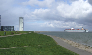Waterfront Terneuzen 16-04-2012 30 900.JPG