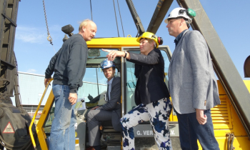 Eerste paal slaan Syndus group 21.JPG